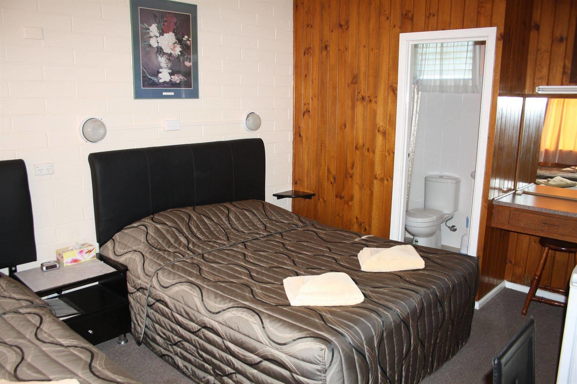 Nhill Oasis Motel Εξωτερικό φωτογραφία